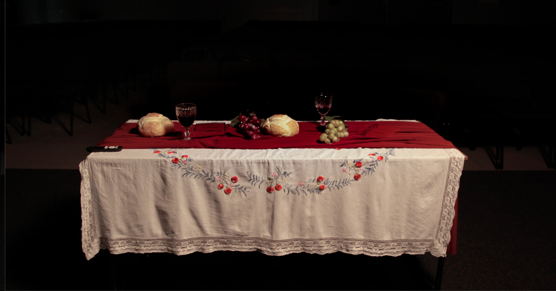 Mesa da Santa Ceia — editorial Grace
